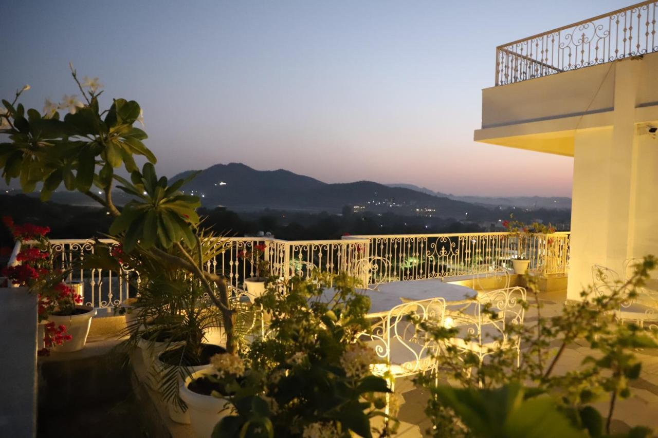 Hotel The Kehloor Udaipur Exterior foto